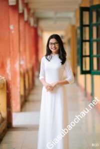Gia sư giỏi Đại học Quốc gia Hà Nội - Đại học Kinh tế chuyên dạy kèm môn Toán, Tiếng Anh, Ngữ văn, Tiếng Việt